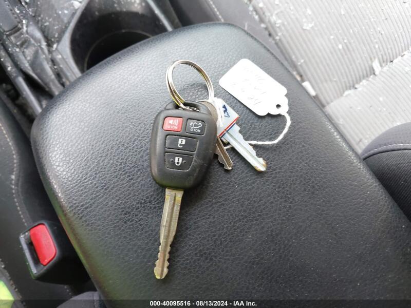 2015 TOYOTA RAV4 XLE - JTMRFREV3FJ022849 | SeoVin.biz