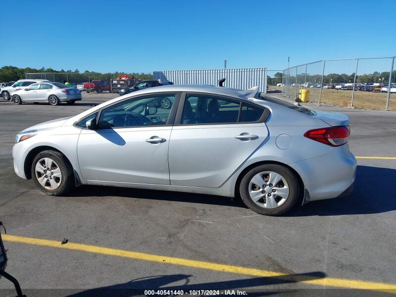 2018 KIA FORTE LX - 3KPFK4A79JE198500 | SeoVin.biz