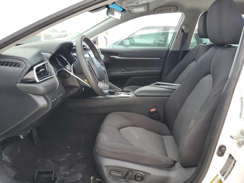 2018 TOYOTA CAMRY LE - 4T1B31HK5JU001677 | SeoVin.biz