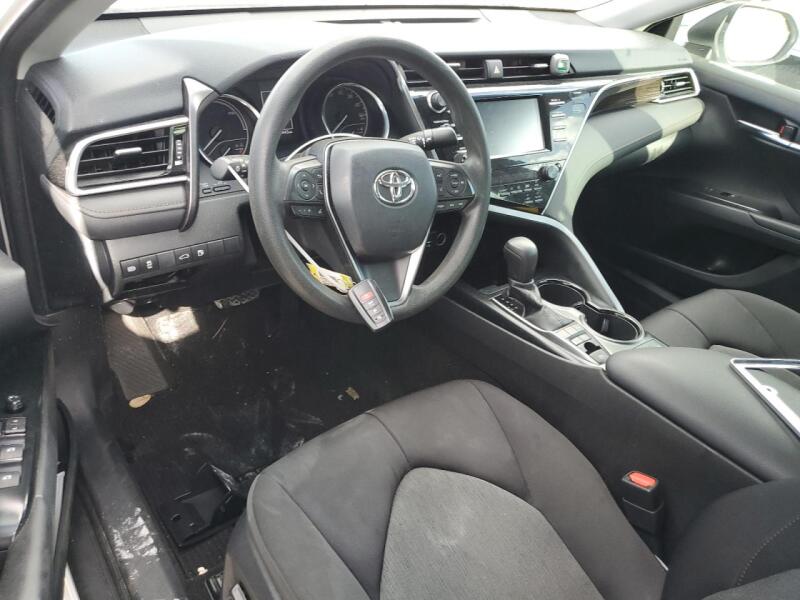 2018 TOYOTA CAMRY LE - 4T1B31HK5JU001677 | SeoVin.biz