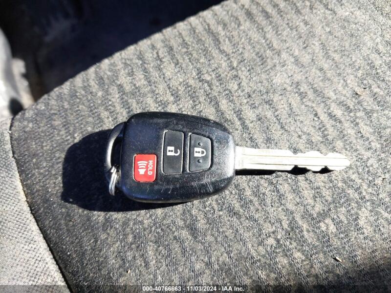 2018 TOYOTA RAV4 LE - 2T3ZFREV9JW494547 | SeoVin.biz