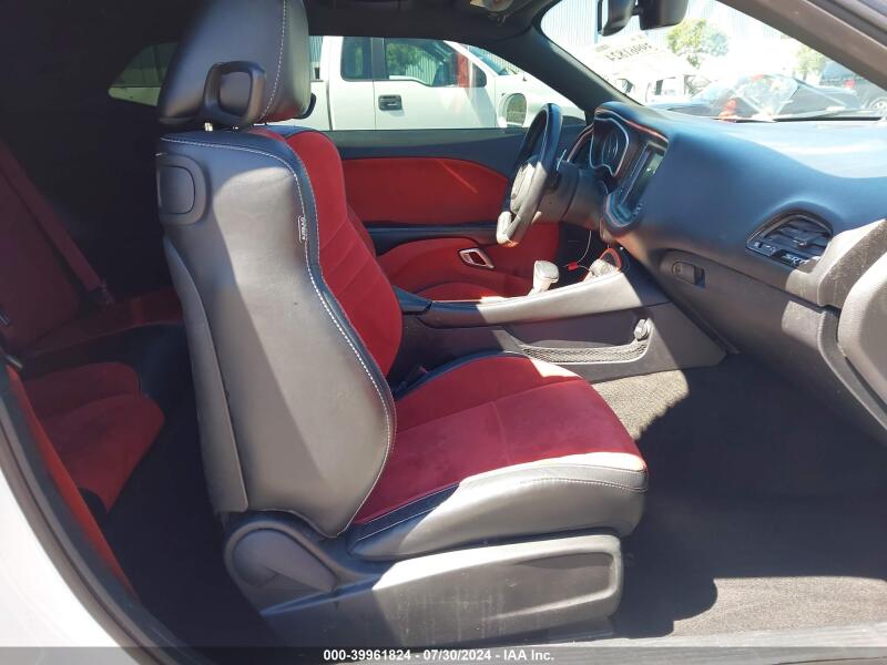 2015 DODGE CHALLENGER SRT 392 - 2C3CDZDJ5FH711825 | SeoVin.biz