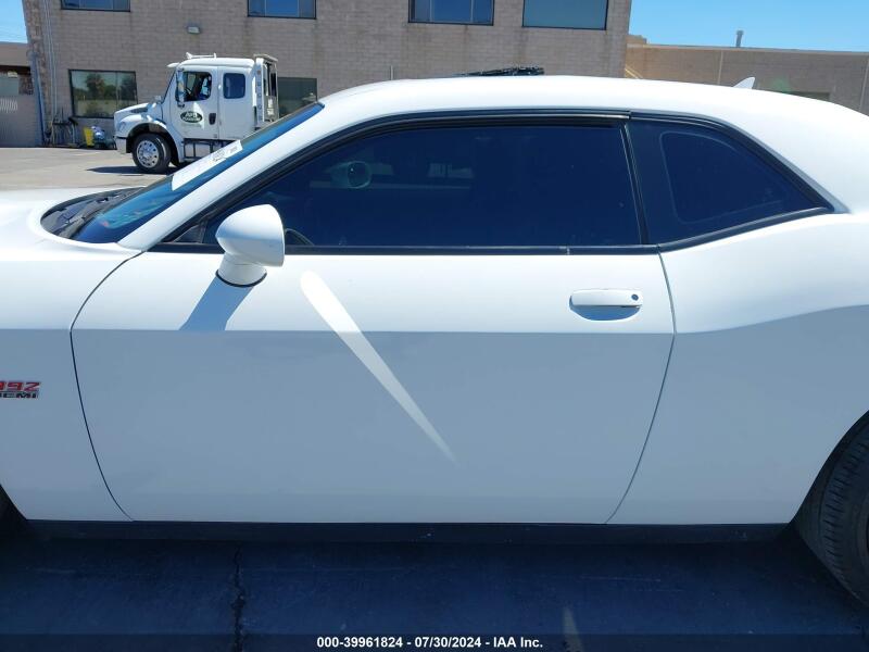 2015 DODGE CHALLENGER SRT 392 - 2C3CDZDJ5FH711825 | SeoVin.biz