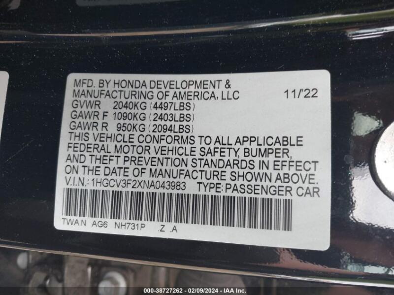 1HGCV3F2XNA043983