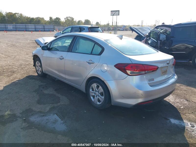 2018 KIA FORTE LX - 3KPFL4A76JE271139 | SeoVin.biz