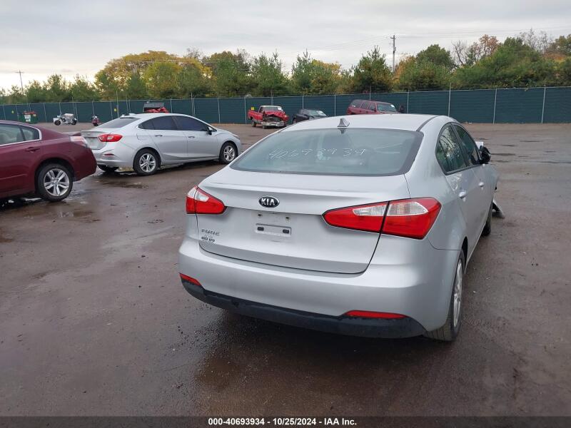 2016 KIA FORTE LX - KNAFX4A65G5437941 | SeoVin.biz