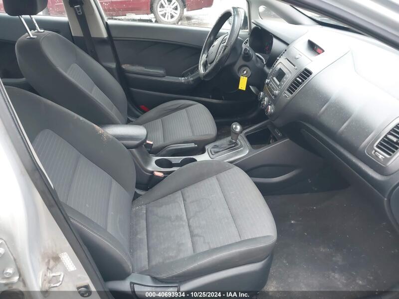 2016 KIA FORTE LX - KNAFX4A65G5437941 | SeoVin.biz