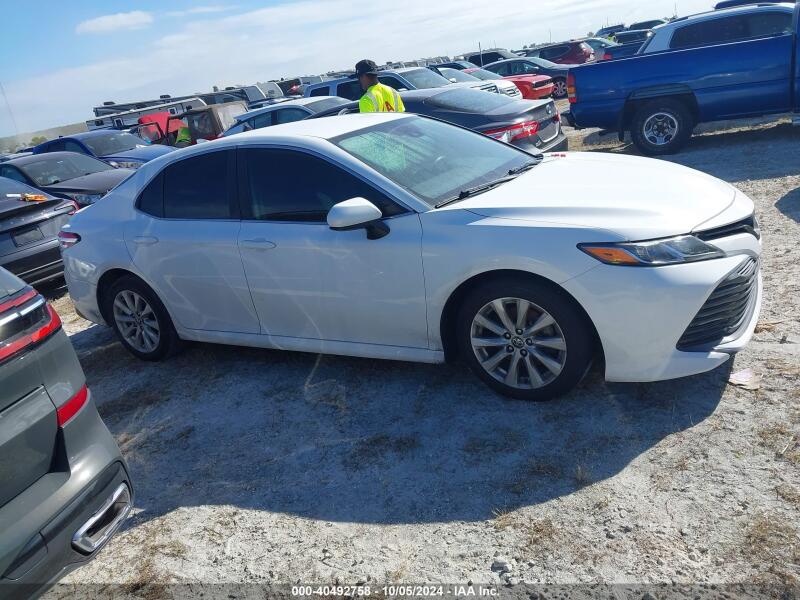 2020 TOYOTA CAMRY LE - 4T1C11AK6LU954101 | SeoVin.biz