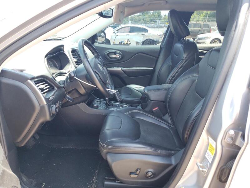 2019 JEEP CHEROKEE LATITUDE PLUS - 1C4PJMLB4KD397613 | SeoVin.biz