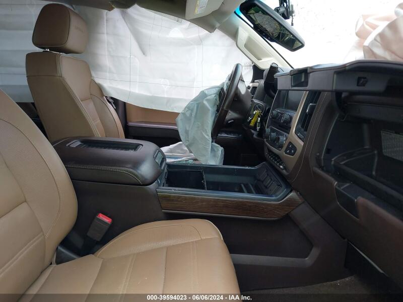 2017 GMC SIERRA 2500HD DENALI - 1GT12UEY8HF115295 | SeoVin.biz