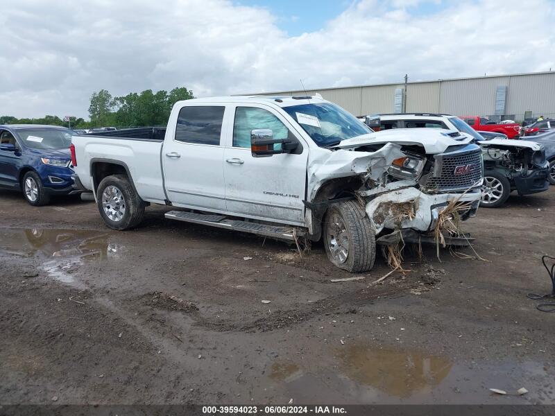 2017 GMC SIERRA 2500HD DENALI - 1GT12UEY8HF115295 | SeoVin.biz