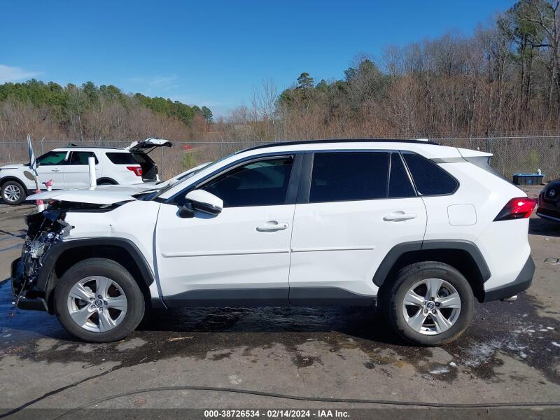2020 TOYOTA RAV4 XLE - 2T3W1RFV3LC072116 | SeoVin.biz