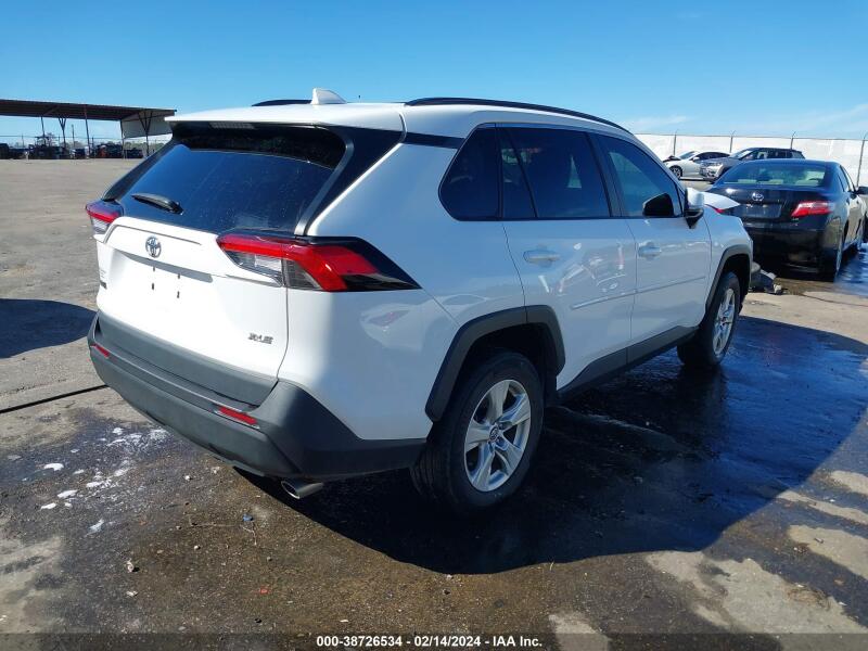 2020 TOYOTA RAV4 XLE - 2T3W1RFV3LC072116 | SeoVin.biz