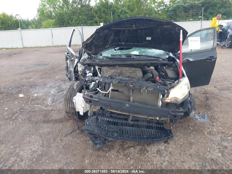 2015 TOYOTA COROLLA S PLUS - 5YFBURHE4FP301144 | SeoVin.biz