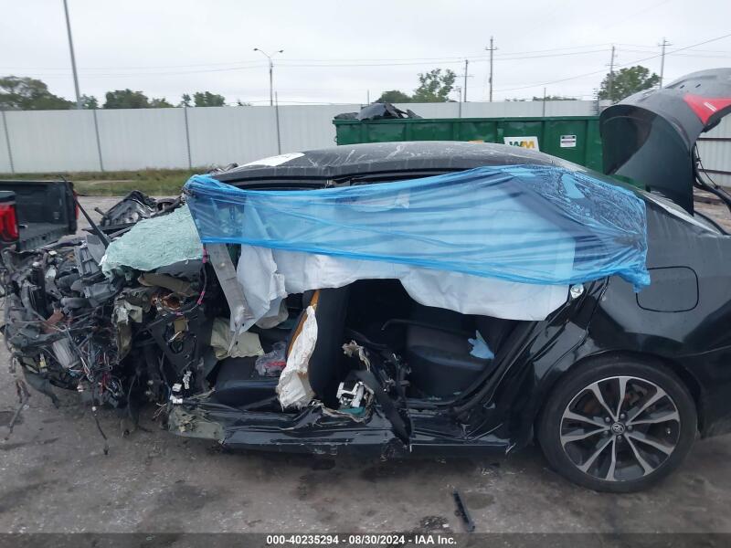 2017 TOYOTA COROLLA SE - 5YFBURHE8HP629976 | SeoVin.biz