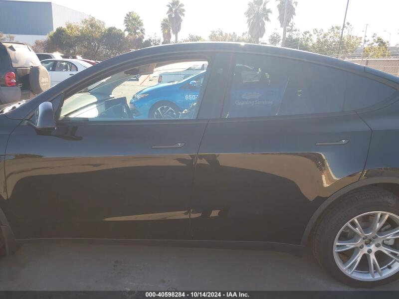 2024 TESLA MODEL Y LONG RANGE DUAL MOTOR ALL-WHEEL DRIVE - 7SAYGDEE5RF982457 | SeoVin.biz