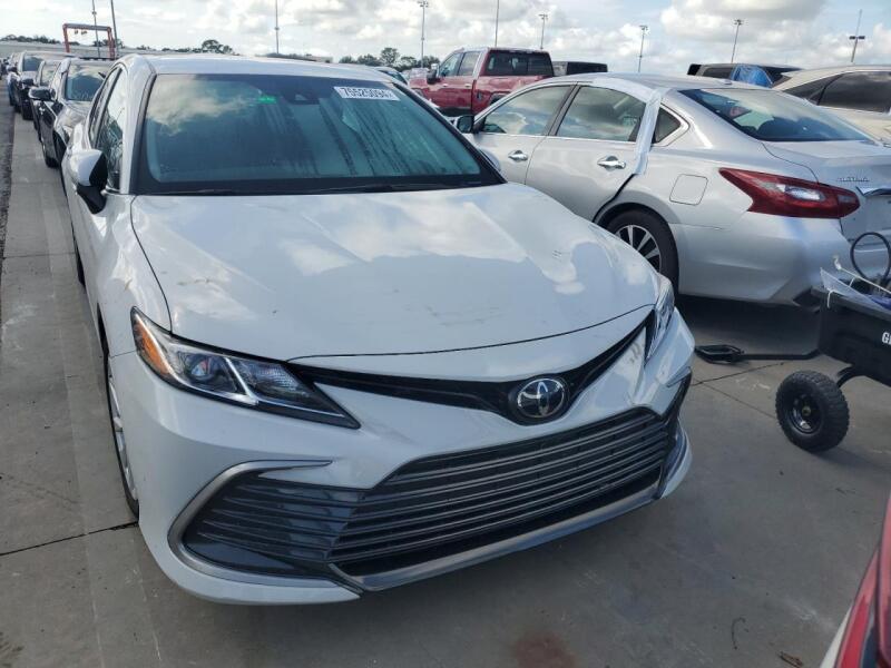 2022 TOYOTA CAMRY LE - 4T1R11AK1NU015838 | SeoVin.biz
