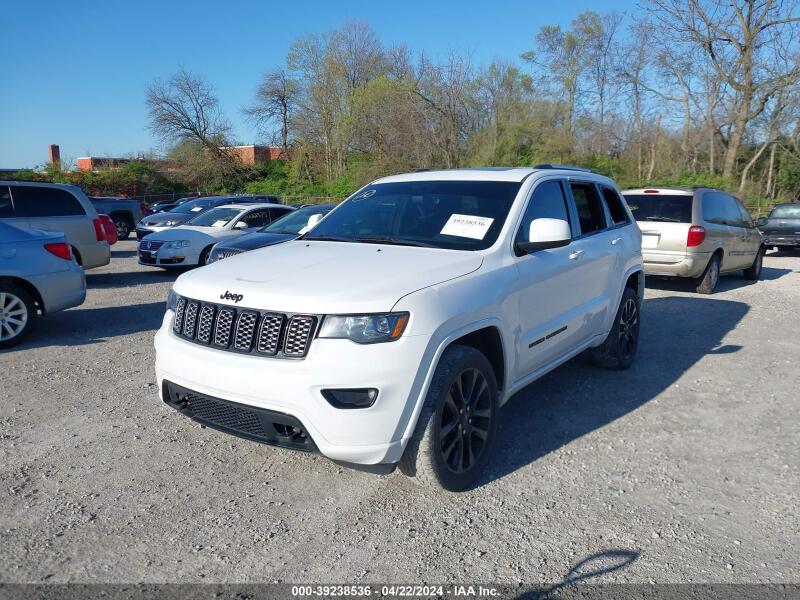 2018 JEEP GRAND CHEROKEE LAREDO - 1C4RJFAG0JC147518 | SeoVin.biz