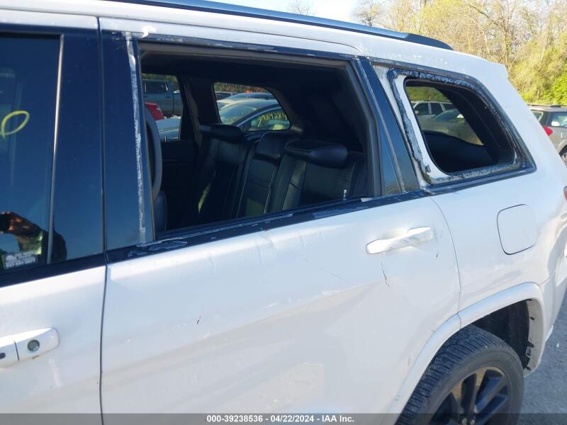 2018 JEEP GRAND CHEROKEE LAREDO - 1C4RJFAG0JC147518 | SeoVin.biz