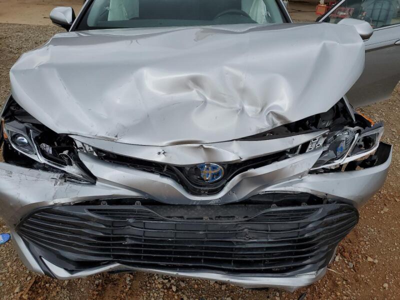 2018 TOYOTA CAMRY LE - 4T1B31HK5JU002280 | SeoVin.biz