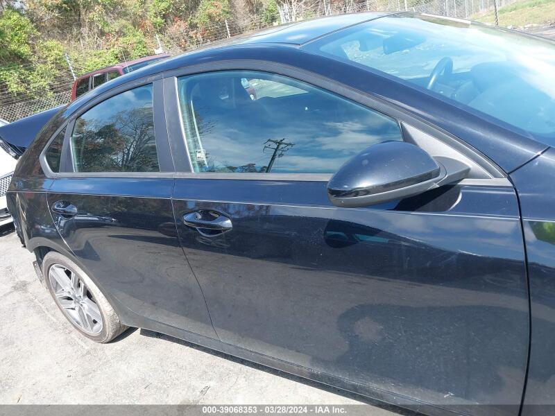 2019 KIA FORTE S - 3KPF34ADXKE021118 | SeoVin.biz