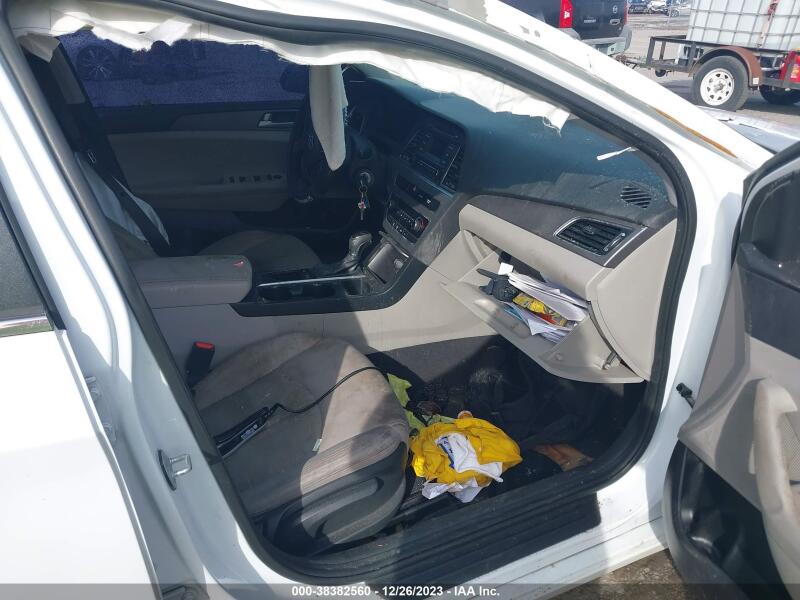 2017 HYUNDAI SONATA - 5NPE24AF3HH543500 | SeoVin.biz