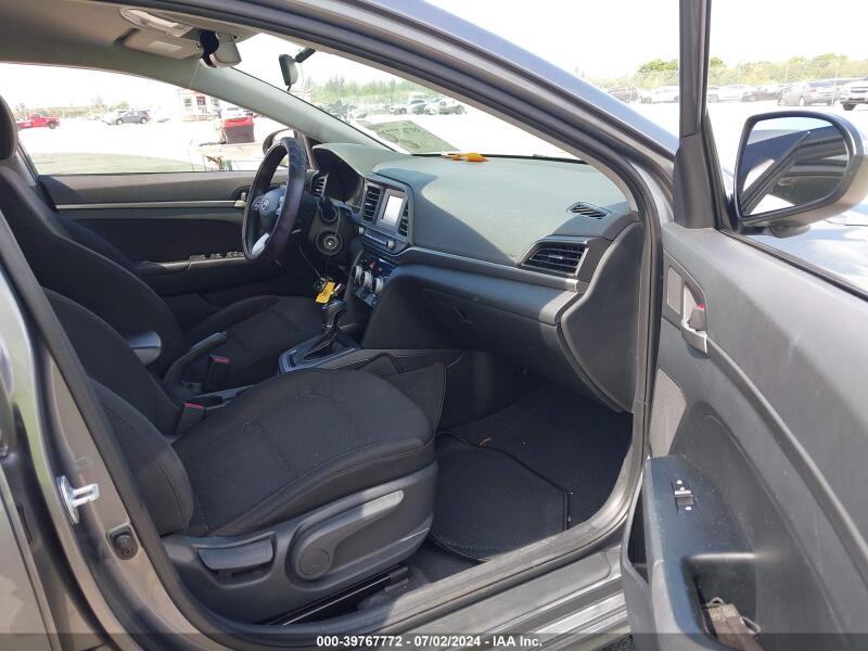 2019 HYUNDAI ELANTRA SE - 5NPD74LF8KH474806 | SeoVin.biz