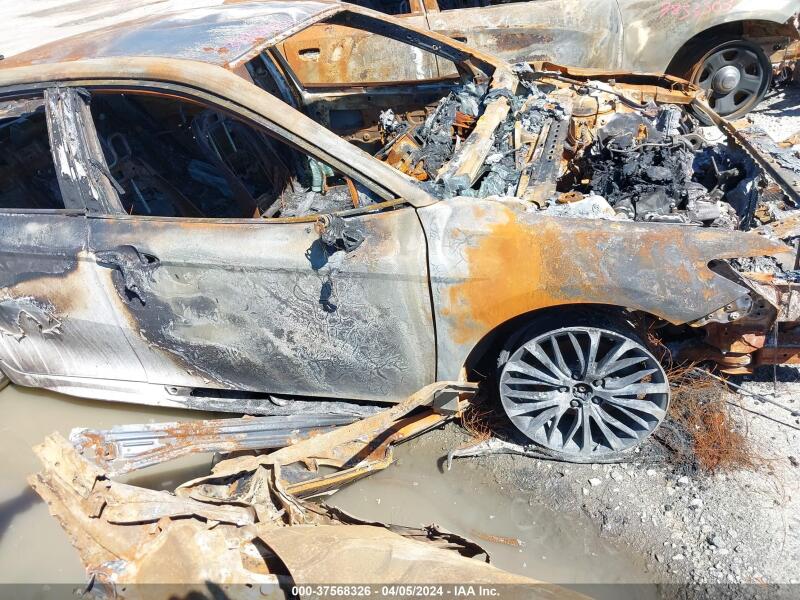 2020 TOYOTA CAMRY SE - 4T1G11AK6LU986905 | SeoVin.biz