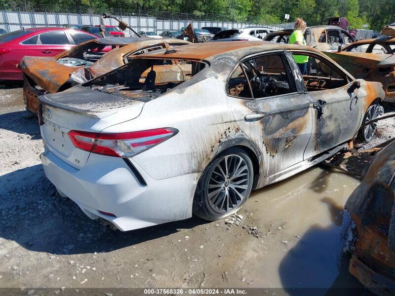 2020 TOYOTA CAMRY SE - 4T1G11AK6LU986905 | SeoVin.biz