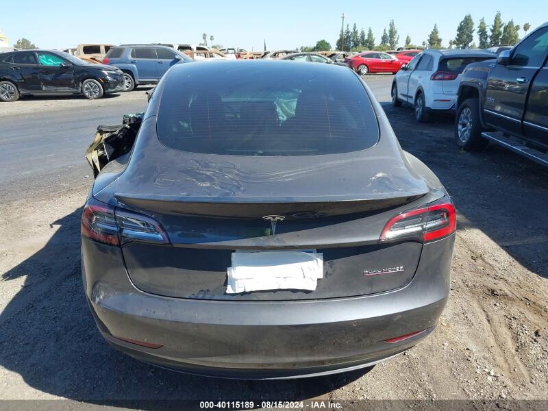2022 TESLA MODEL 3 PERFORMANCE DUAL MOTOR ALL-WHEEL DRIVE - 5YJ3E1EC8NF127806 | SeoVin.biz