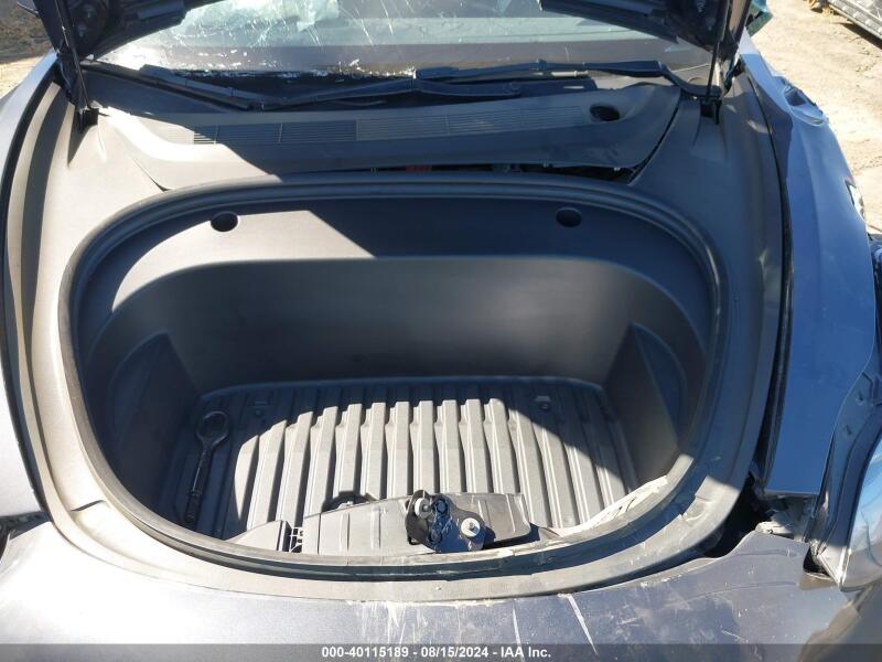2022 TESLA MODEL 3 PERFORMANCE DUAL MOTOR ALL-WHEEL DRIVE - 5YJ3E1EC8NF127806 | SeoVin.biz