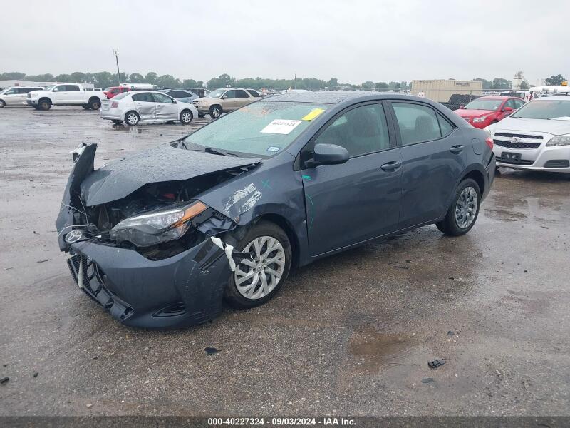 2017 TOYOTA COROLLA LE - 5YFBURHEXHP594471 | SeoVin.biz