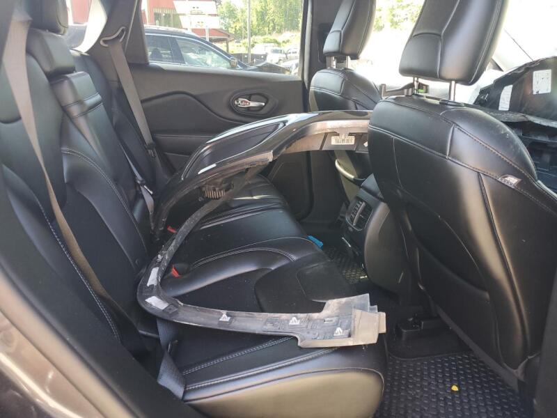 2019 JEEP CHEROKEE LATITUDE PLUS - 1C4PJMLB0KD286976 | SeoVin.biz