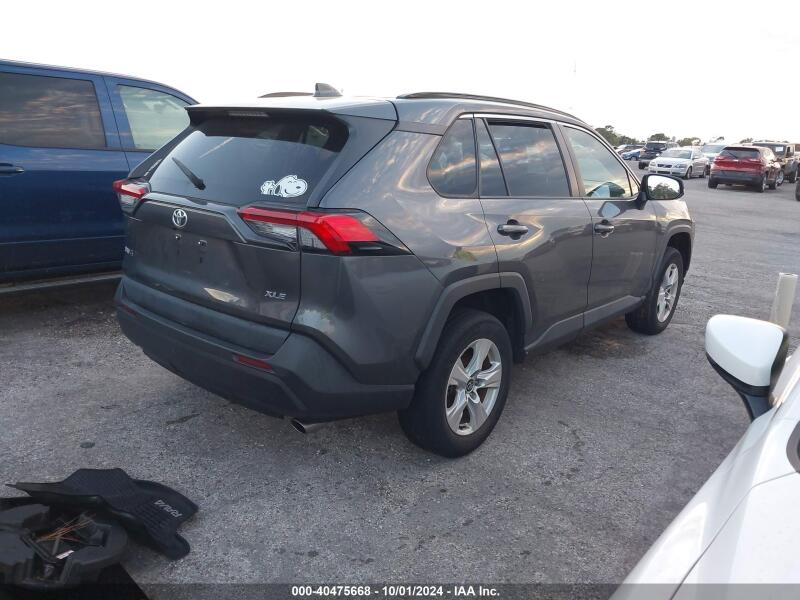 2020 TOYOTA RAV4 XLE - 2T3W1RFV2LC072799 | SeoVin.biz