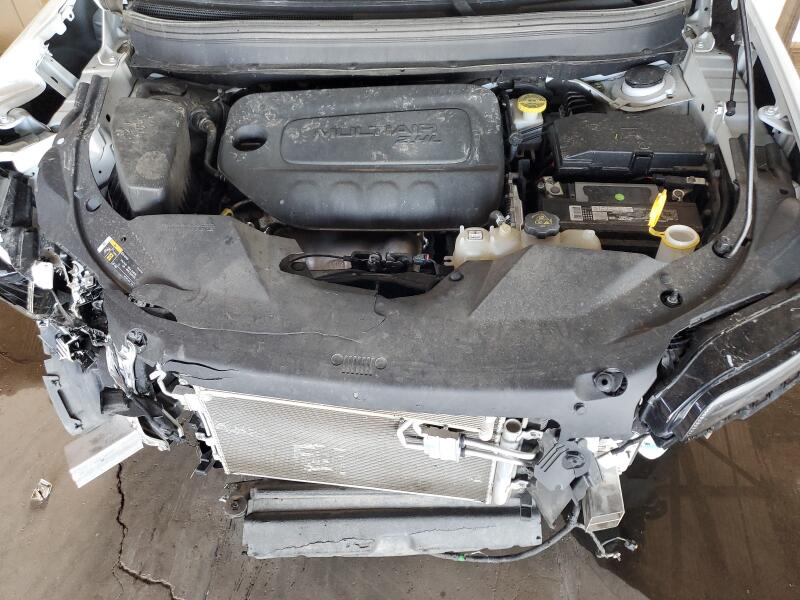 2019 JEEP CHEROKEE LATITUDE - 1C4PJLCBXKD396699 | SeoVin.biz