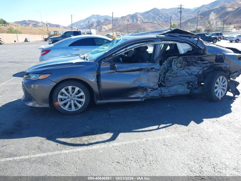 2020 TOYOTA CAMRY LE - 4T1L11AK6LU951828 | SeoVin.biz