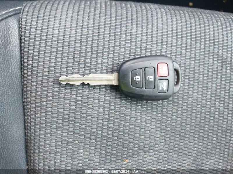 2017 TOYOTA COROLLA SE - 5YFBURHE8HP654635 | SeoVin.biz