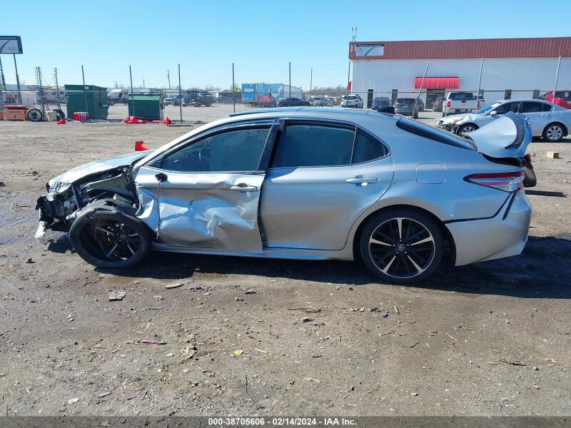 2018 TOYOTA CAMRY XSE - 4T1B61HK0JU069344 | SeoVin.biz