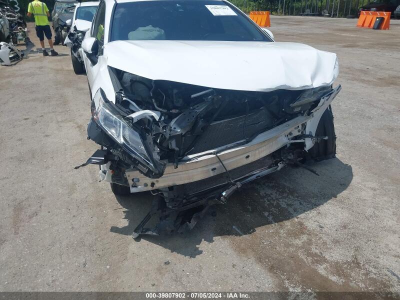 2018 TOYOTA CAMRY SE - 4T1B11HK2JU616774 | SeoVin.biz