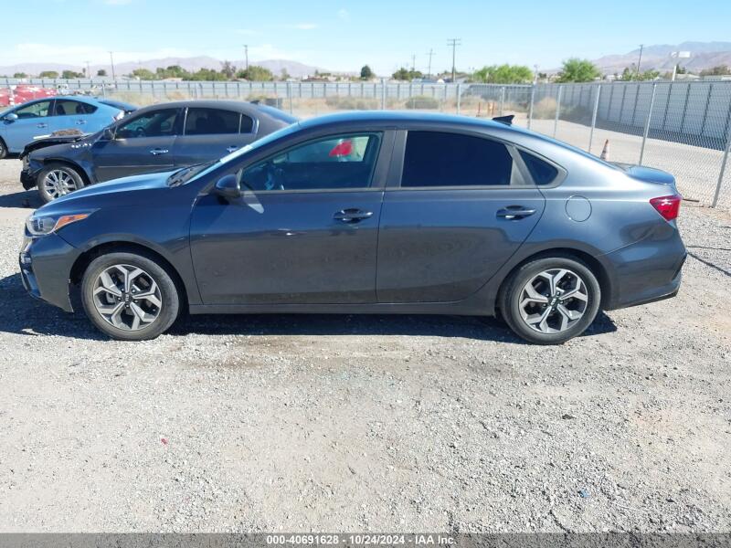 2019 KIA FORTE LXS - 3KPF24AD3KE111973 | SeoVin.biz