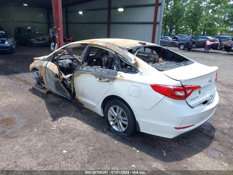 2015 HYUNDAI SONATA SE - 5NPE24AF3FH058688 | SeoVin.biz
