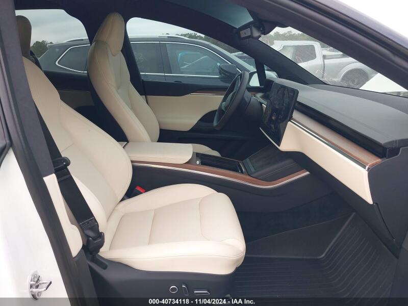 2023 TESLA MODEL X DUAL MOTOR ALL-WHEEL DRIVE/STANDARD RANGE - 7SAXCBE51PF397027 | SeoVin.biz