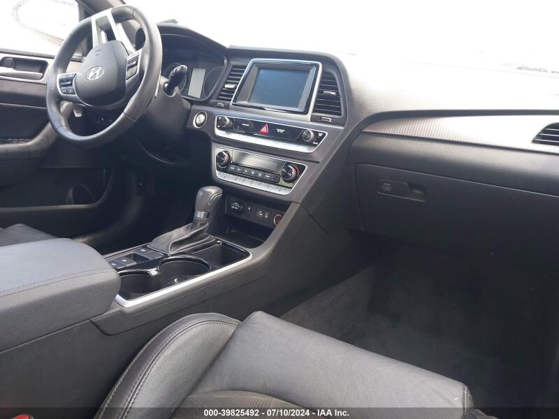 2019 HYUNDAI SONATA SPORT - 5NPE34AFXKH821006 | SeoVin.biz