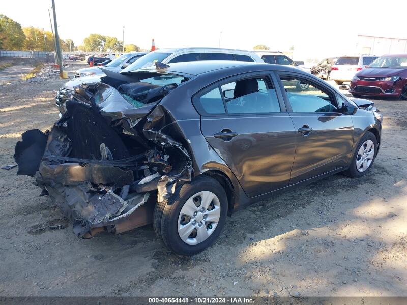 2017 KIA FORTE LX - 3KPFL4A73HE006608 | SeoVin.biz
