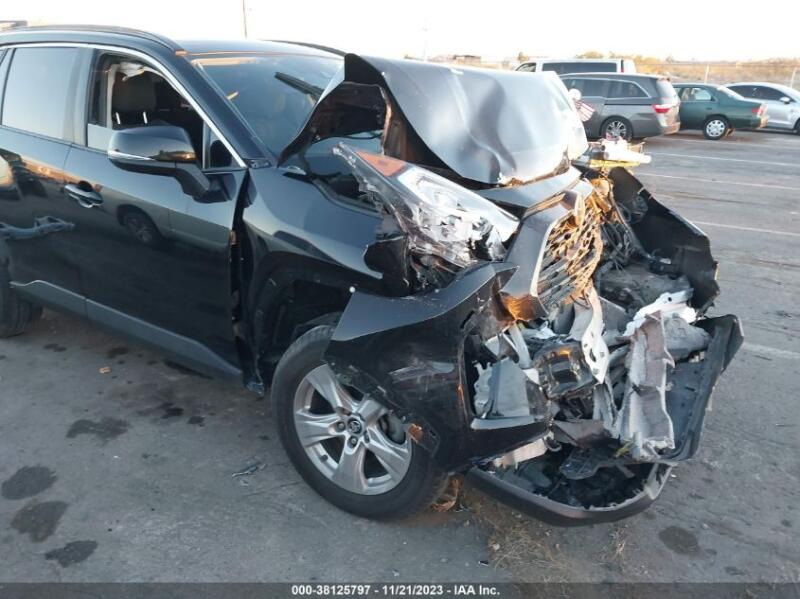 2019 TOYOTA RAV4 XLE - 2T3W1RFV0KW015725 | SeoVin.biz