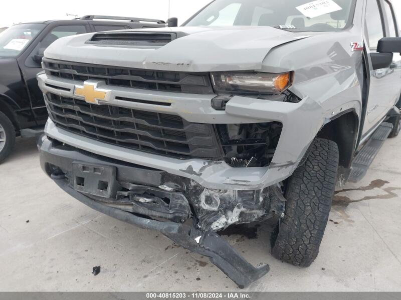 2024 CHEVROLET SILVERADO 2500HD 4WD STANDARD BED CUSTOM - 2GC1YME76R1161111 | SeoVin.biz
