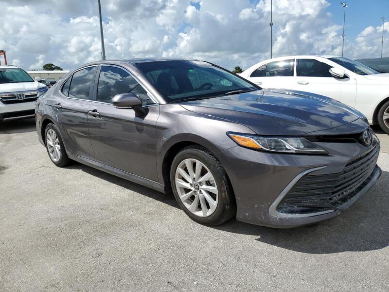 2022 TOYOTA CAMRY LE - 4T1R11AKXNU623339 | SeoVin.biz