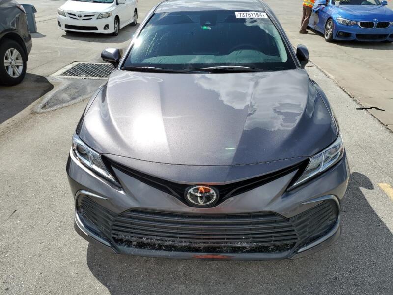 2022 TOYOTA CAMRY LE - 4T1R11AKXNU623339 | SeoVin.biz