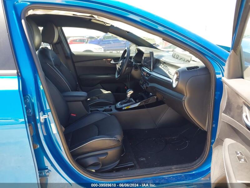 2023 KIA FORTE GT-LINE - 3KPF54AD2PE621195 | SeoVin.biz