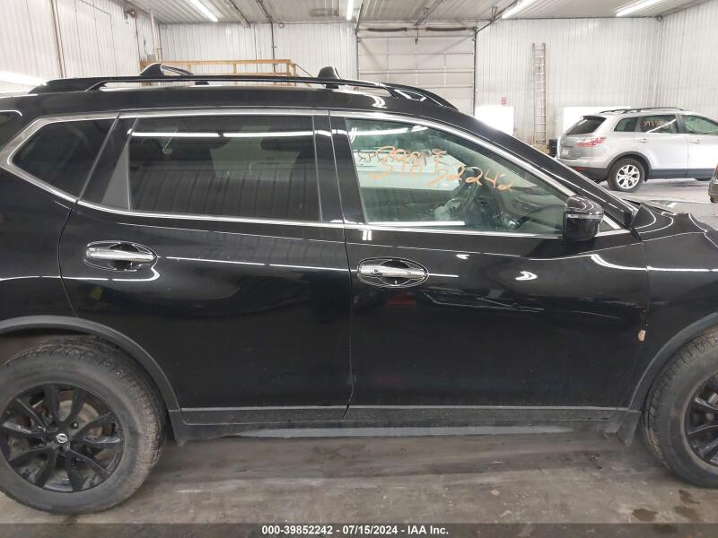 2017 NISSAN ROGUE SV - 5N1AT2MVXHC814613 | SeoVin.biz